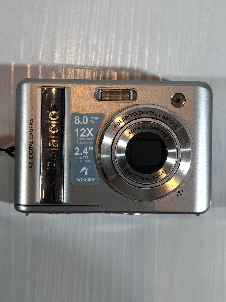 WORKING Polaroid i832 8.0 MP Digital Camera - Silver