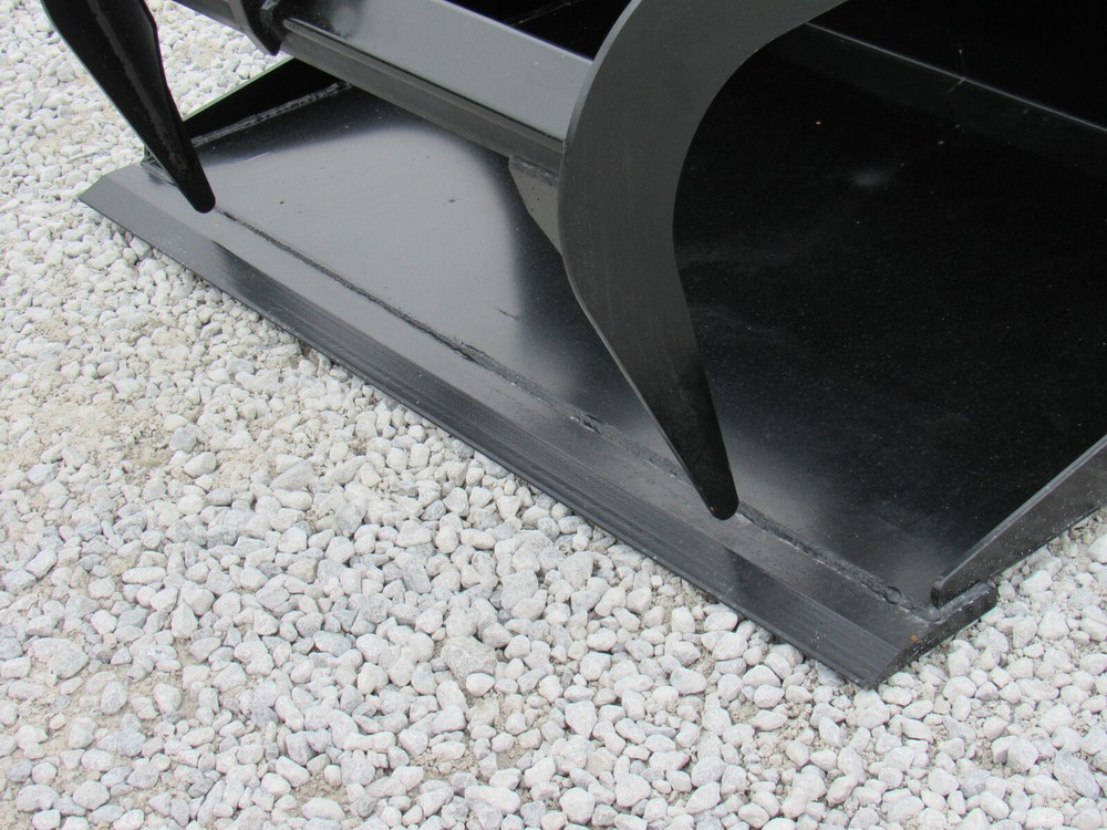 48" Solid Bottom Smooth Bucket Grapple Attachment Fits Quick Attach Loader