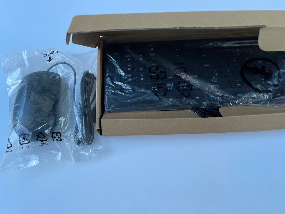 Dell Wired USB Keyboard KB216 & Wired USB Optical Mouse DP/N 049PRO