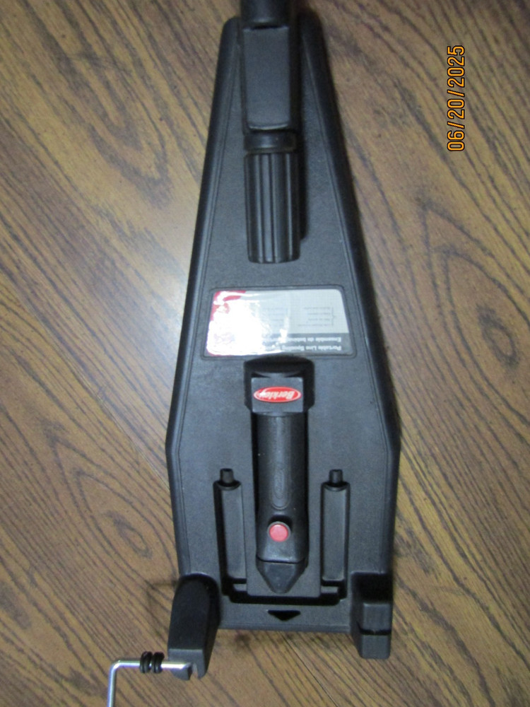 PREOWNED BERKLEY PORTABLE LINE SPOOLING STATION