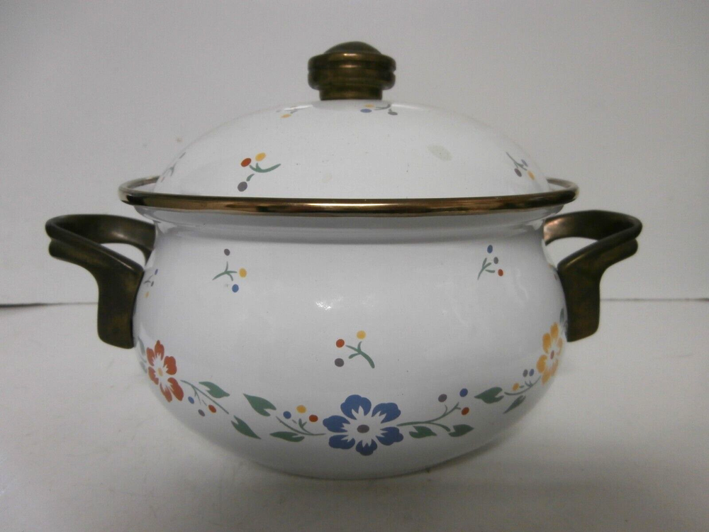Vintage 2 1/2 Quart Enamelware & Brass Hardware Casserole Floral Design