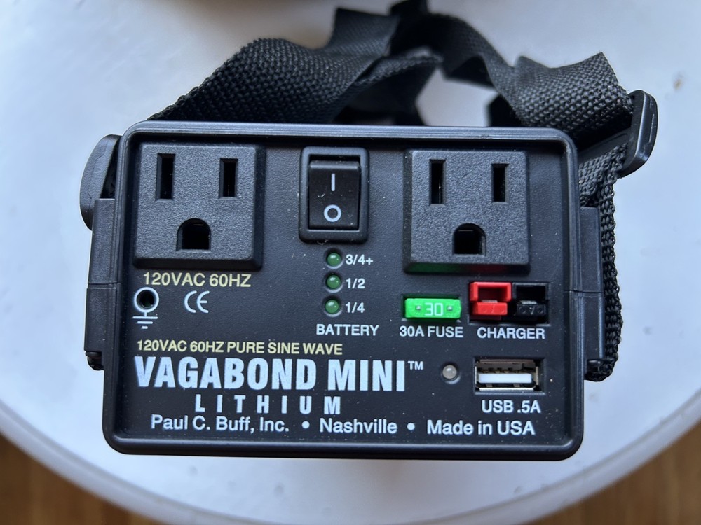 Paul C Buff Vagabond Mini Lithium power source for studio flash