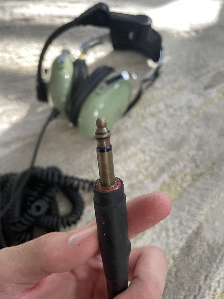 David Clark Model M-1A Aviation Pilot Headphones
