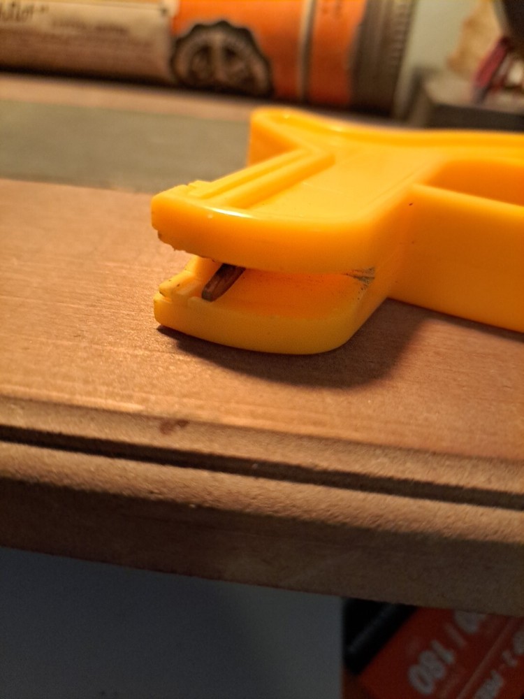 Smith's 10-Second Knife & Scissors Sharpener Left/Right-Handed