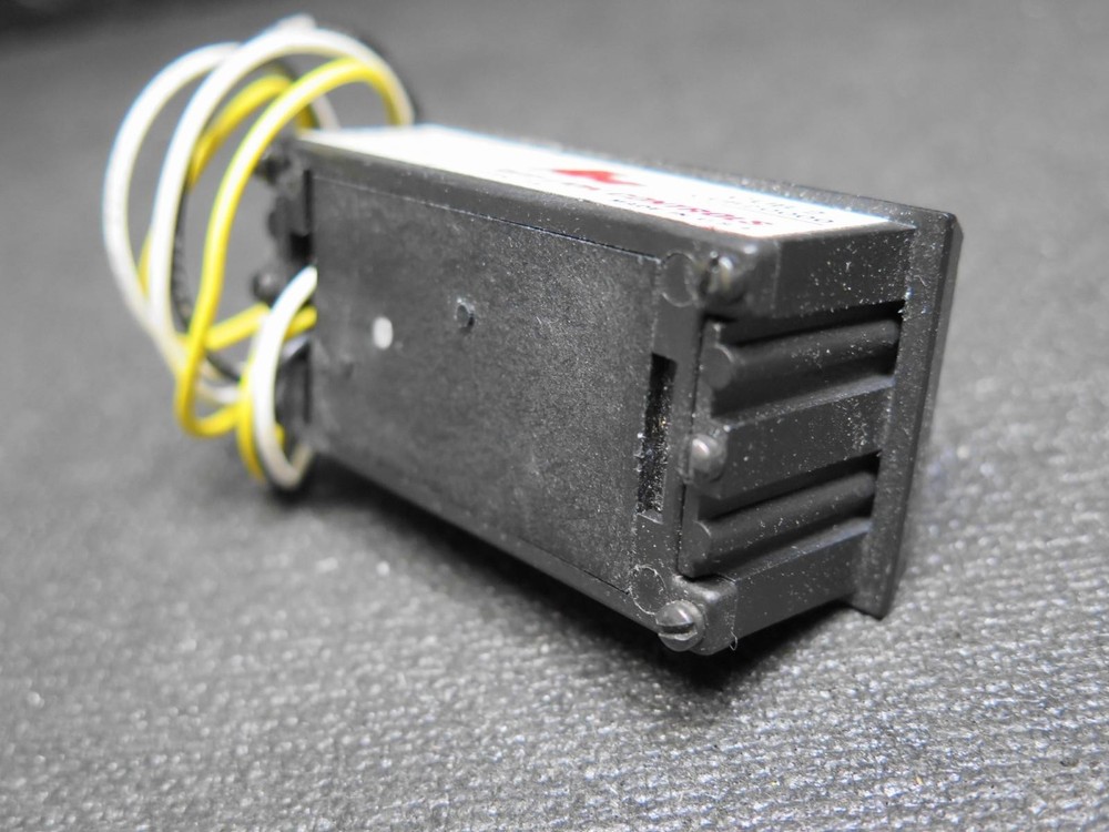 Red Lion Controls CUB2 Electronic Counter New - CUB2000