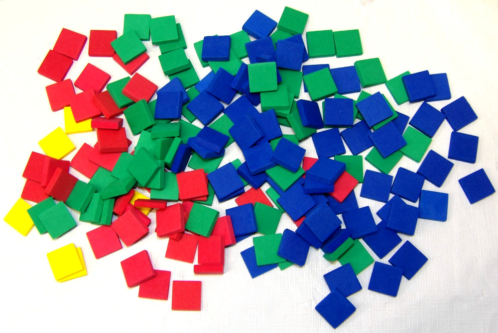 Math Manipulatives• Foam• 1700+ Pcs.• Various Math Sets w/ Extra Pieces!•