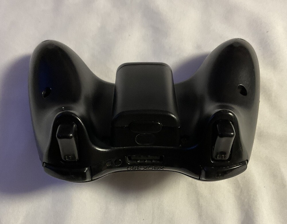 Microsoft XBOX 360 Console Controller NOT TESTED