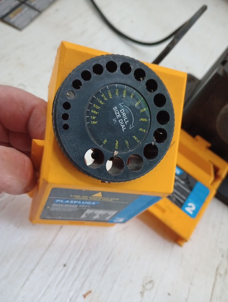 Plasplugs Power Base W/ Knife Scissors & Drill Sharpener Tested/Working