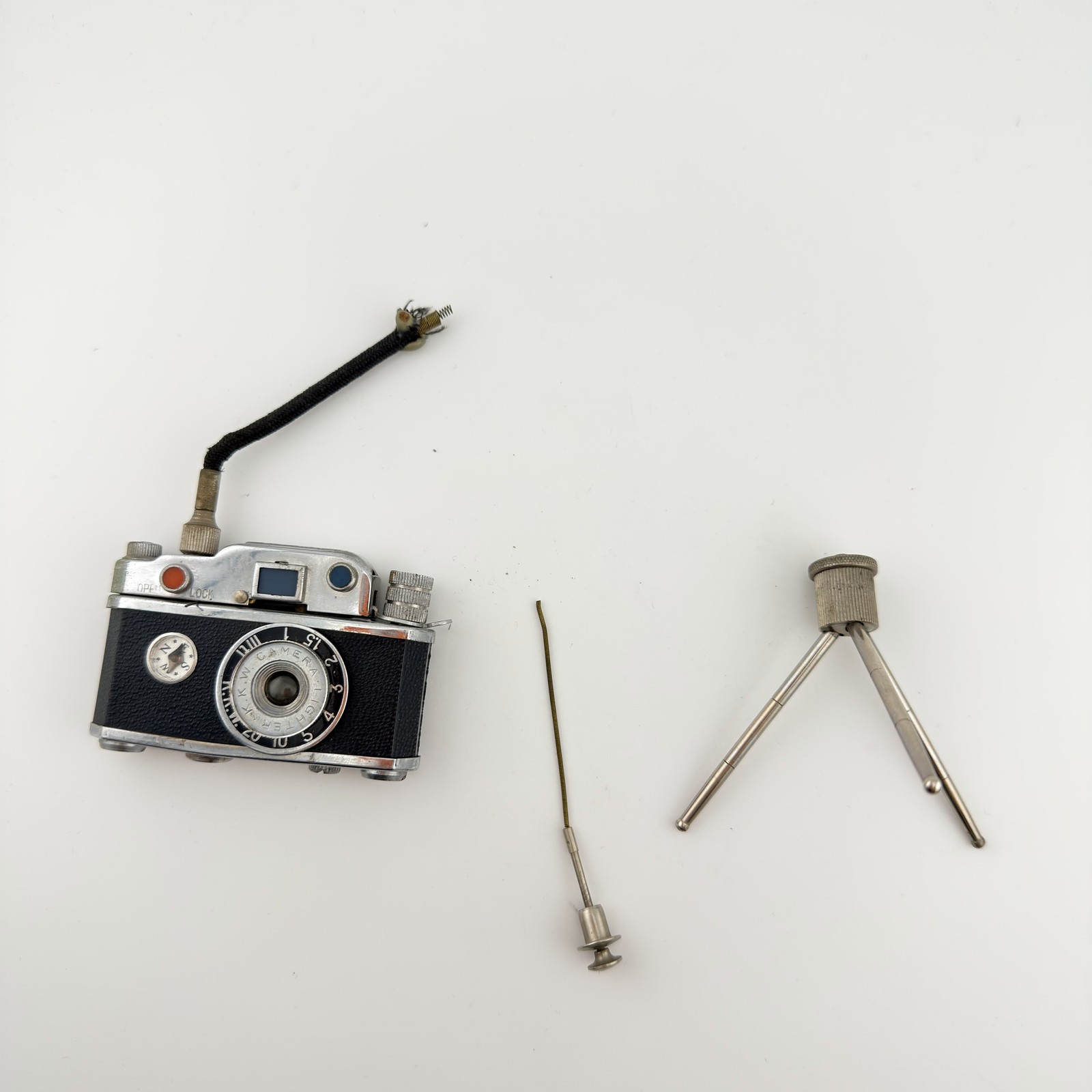 Vintage K.K.W. Camera Lighter Photo-Flash with Tripod & Compass Japan