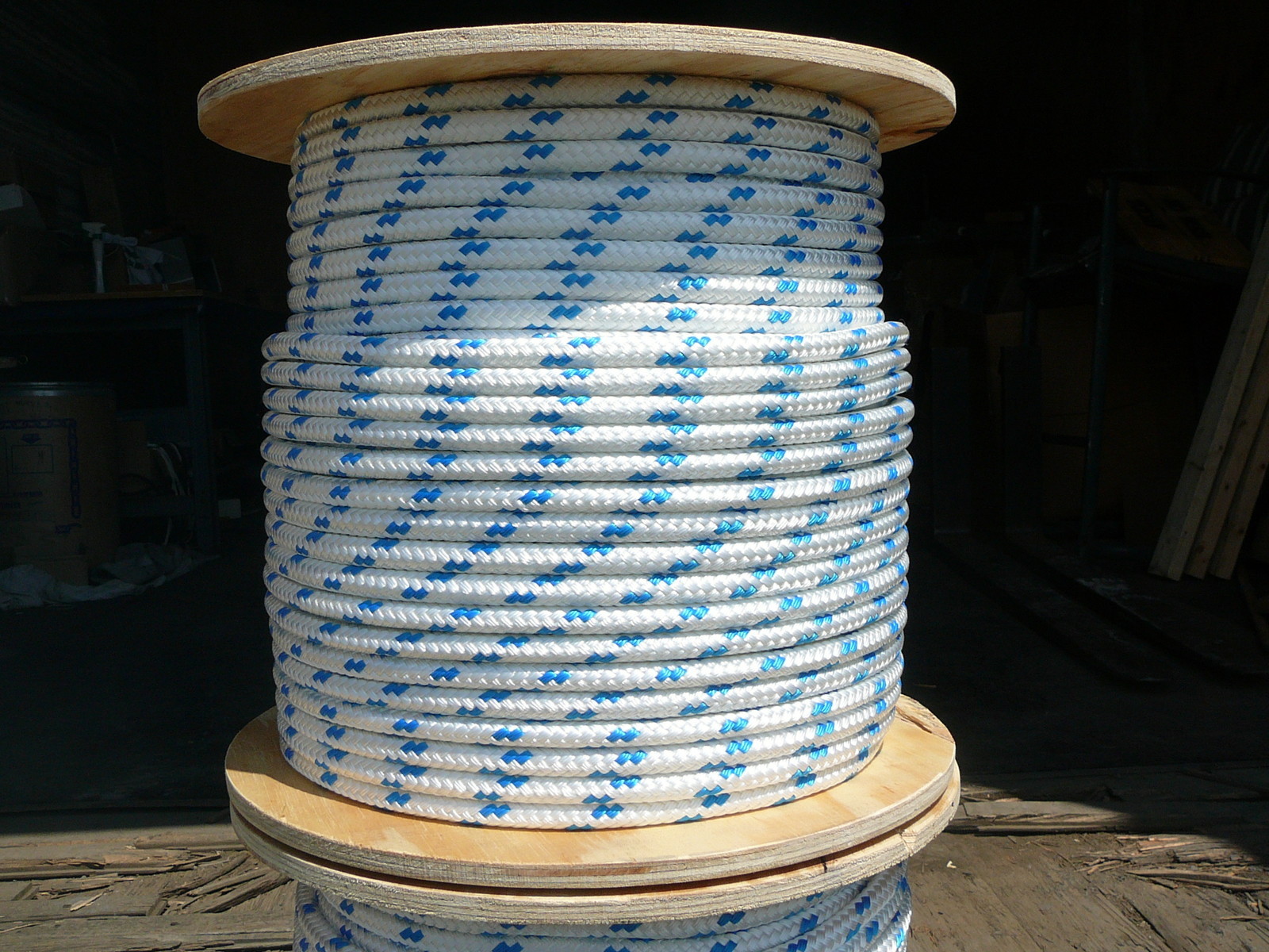 NovaTech XLE Halyard Sheet Line, Dacron Sailboat Rope 1/2" x 150' White/Blue