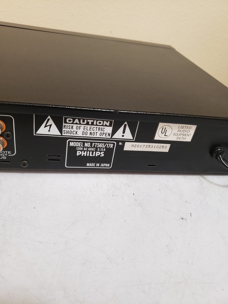 Philips Digitsl Synthesized Stereo Tuner FT565