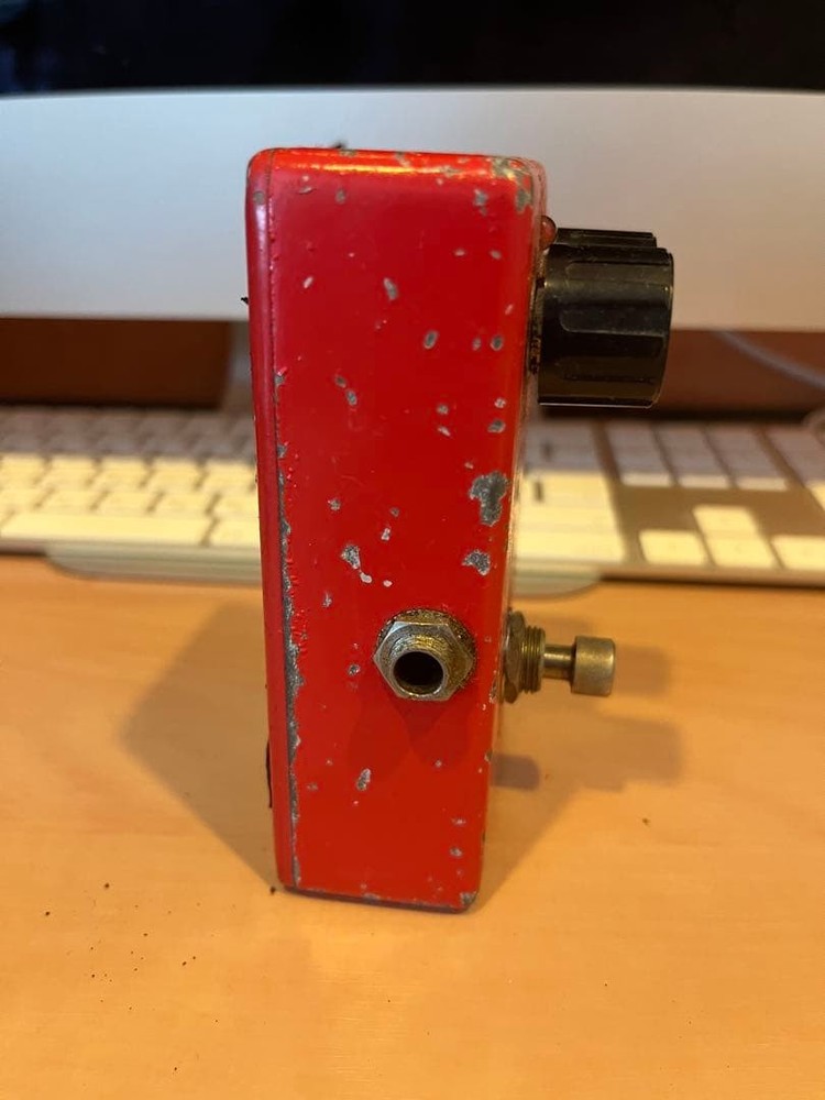 Maxon Compressor guitar effector