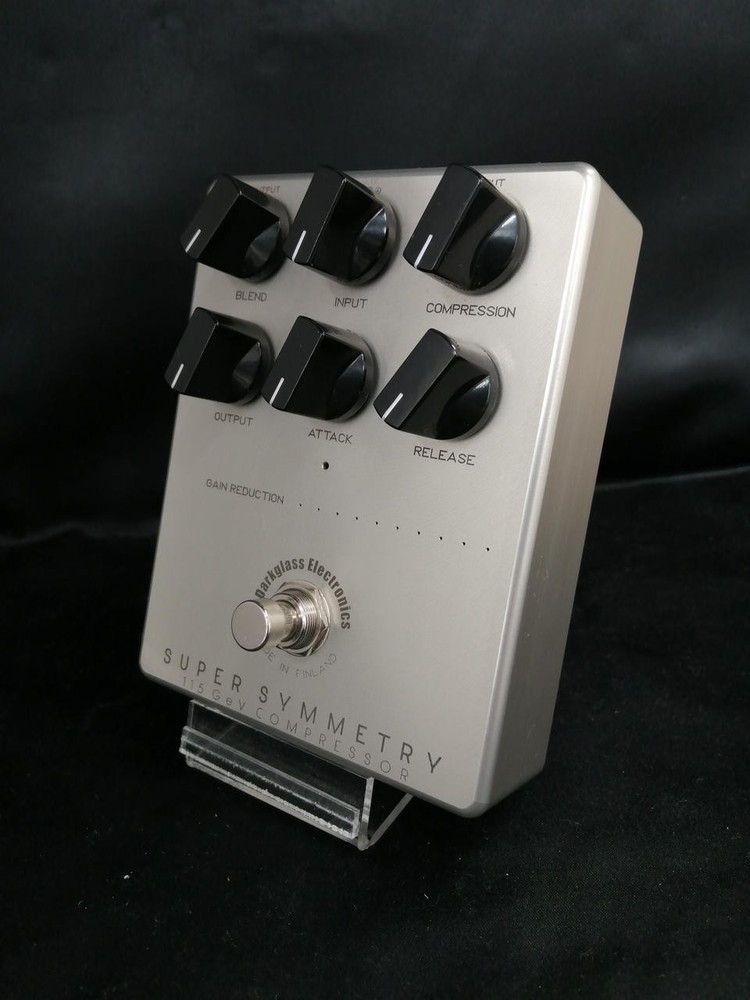 DARKGLASS SUPER SYMMETRY Model