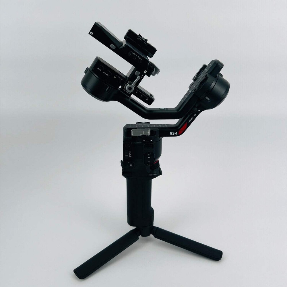 DJI RS 4 3-Axis Camera Stabilizer P14C