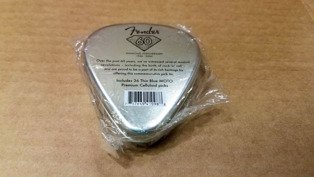 Fender 60th Anniversary Guitar Picks Blue Diamond 36/ with Tin Sealed Thin MOTO