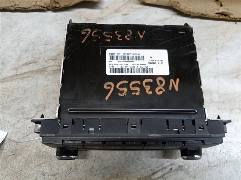 2012-2016 Dodge Caravan AM FM Radio CD RES