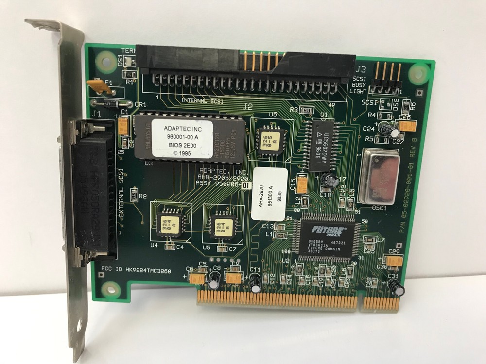 ADAPTEC AHA-2920 PCI  SCSI CONTROLLER ADAPTER  *BROKEN PLASTIC COVER*
