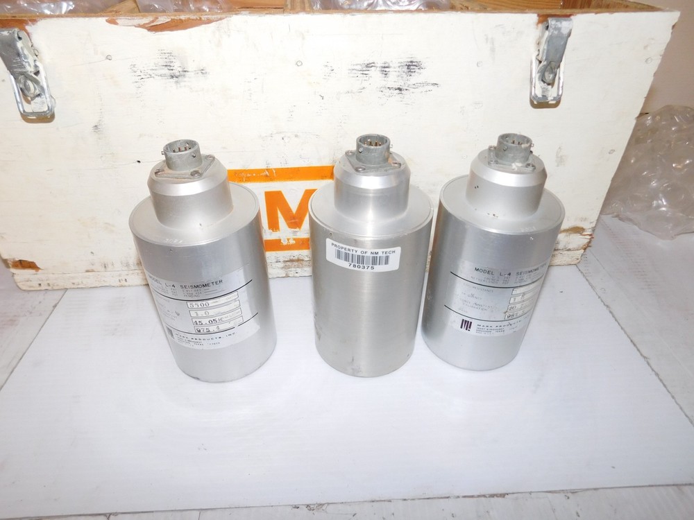 MARK PRODUCTS MODEL L-4 SEISMOMETER - INCLUDES 3 (SJL101)