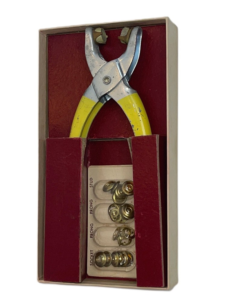 Vintage Dritz Dot Snappers Kit