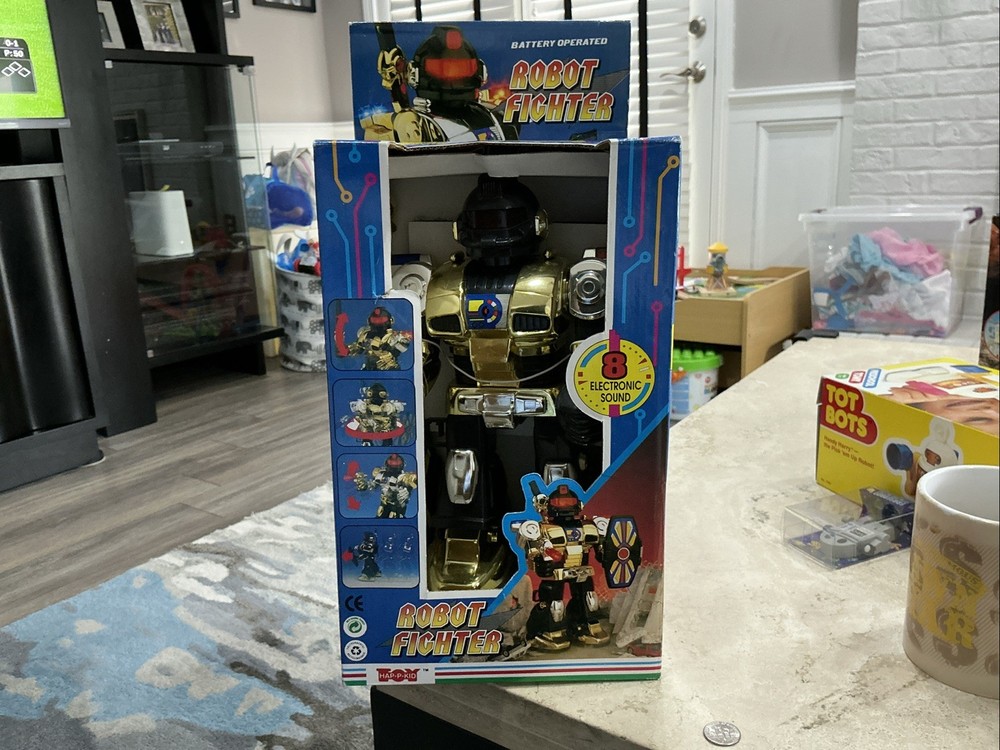 HAP-P-KID ROBOT FIGHTER-BATTERY OP-MINT IN BOX-