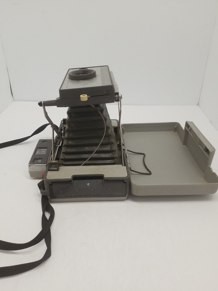 Vintage Polaroid Automatic 103 Land Camera & Accessories Not Tested.