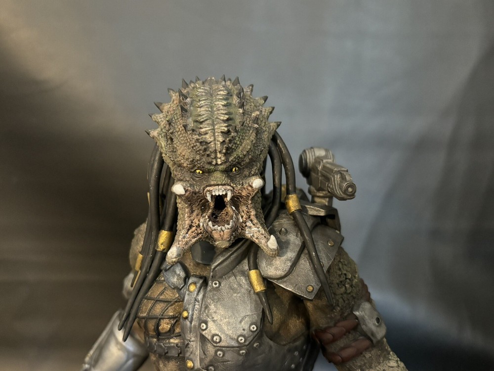 Predator Statue Custom Jungle Hunter 1/6 Scale