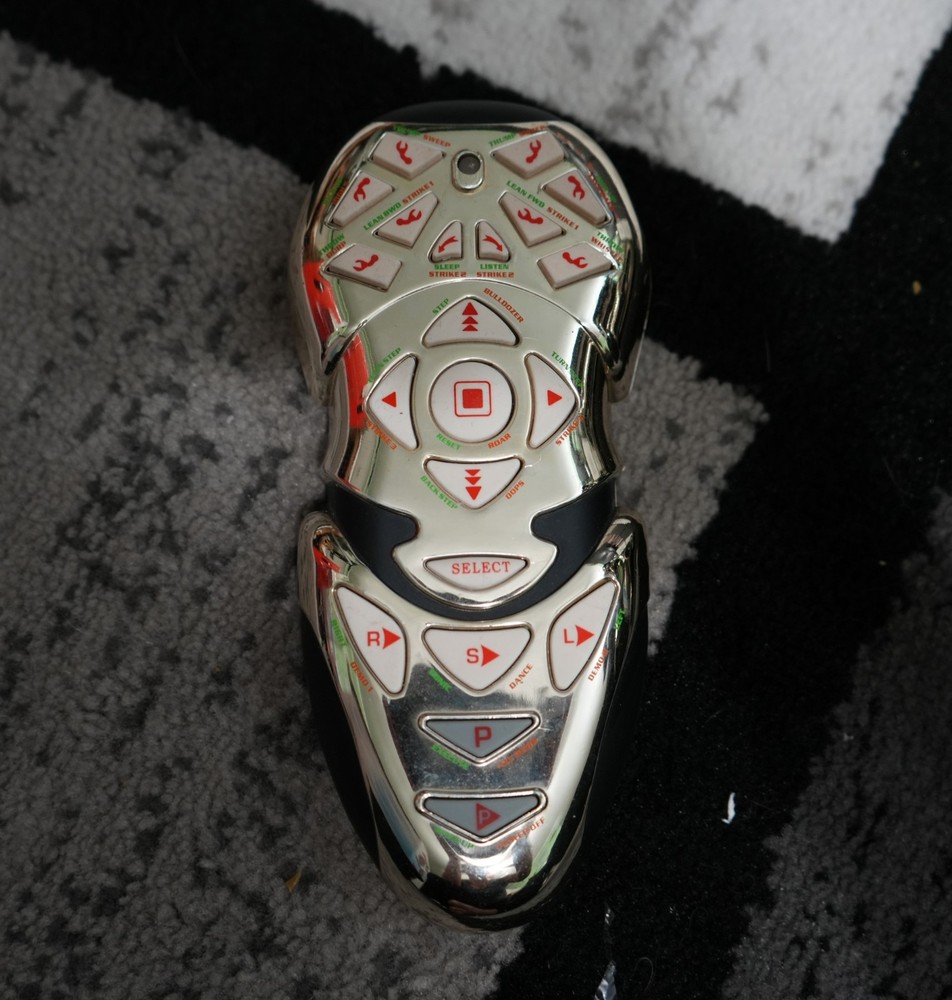 Robosapien - metallic gold limited edition