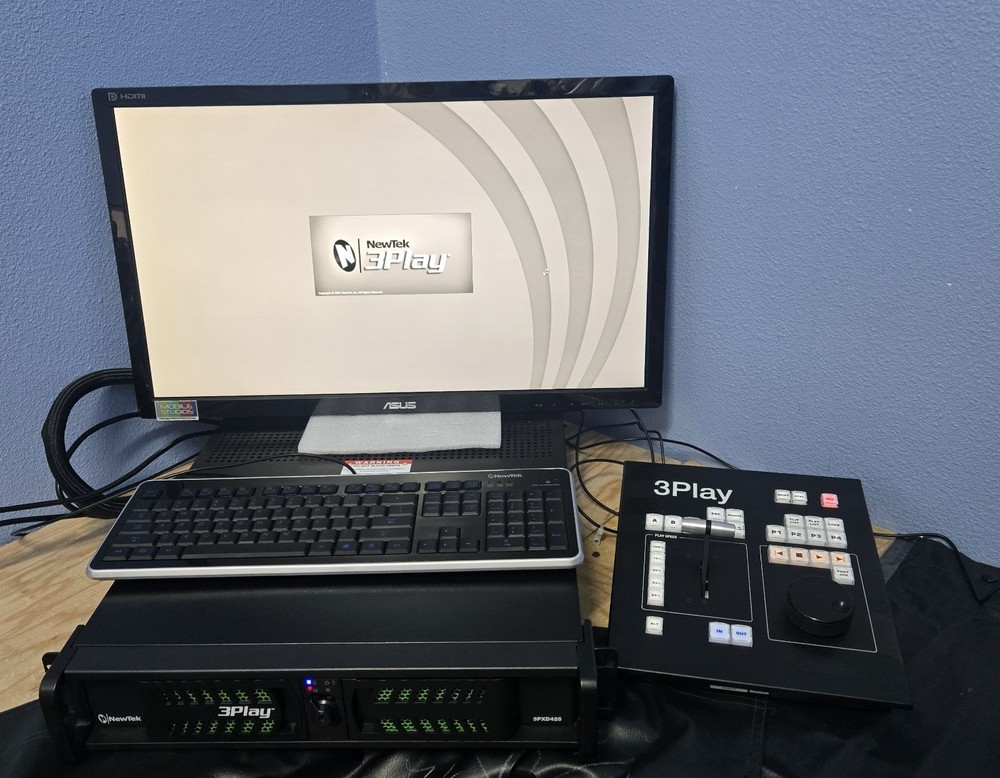 NewTek 3Play 3PXD425 with Control Surface Unit (INV02-BINZ001B)