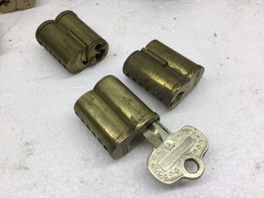 Lot x5 BEST Padlocks 3 Keys, Keyed alike Code G long short Control CORE