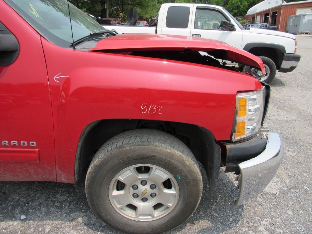 SILVRDO15 2012 Glove Box 1052685