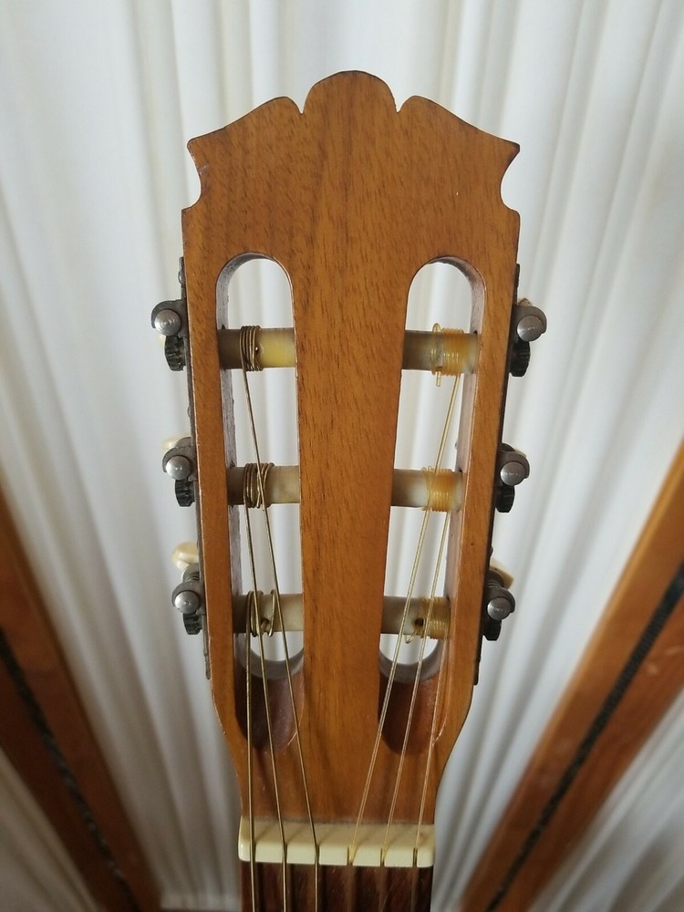Ronda Classical Nylon 6 string guitar