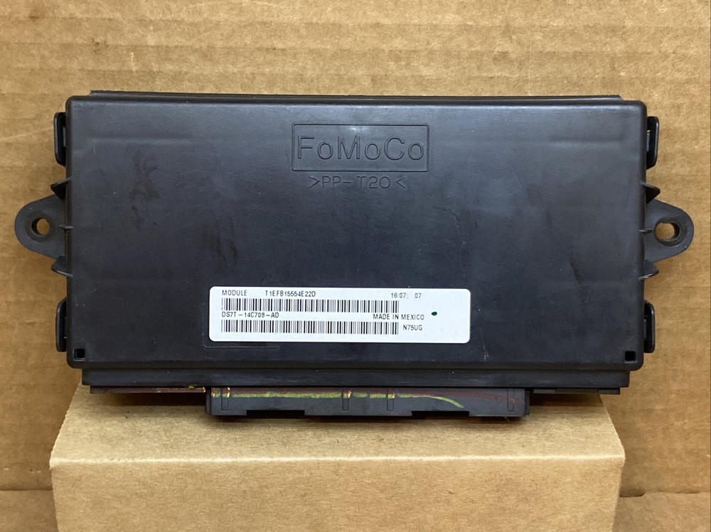 2013-2016 Ford Fusion Front Left Driver Side Seat Memory Control Module OEM