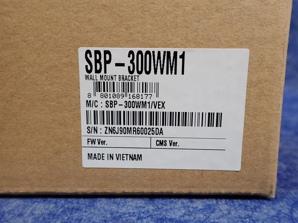 Hanwha Techwin SBP-300WM1 PTZ Wall Mount, White (B6)