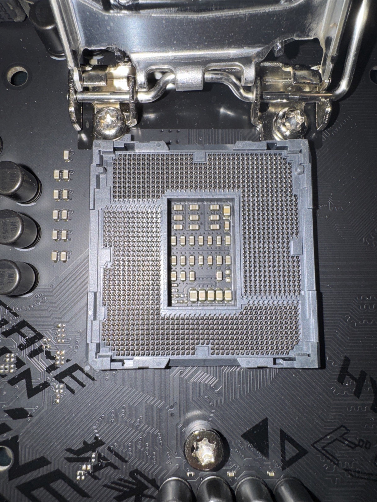 ASUS ROG ‎Strix Z390-F Gaming LGA 1151 Intel Motherboard