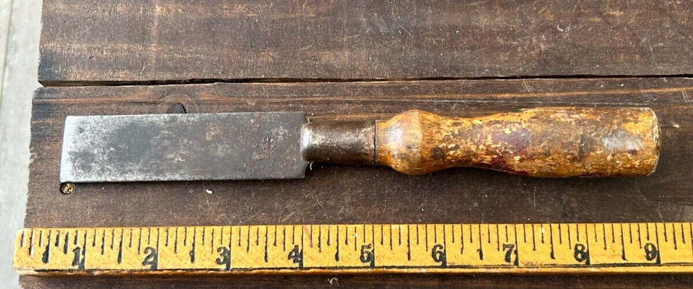 Vintage Pioneer Chisel Tool