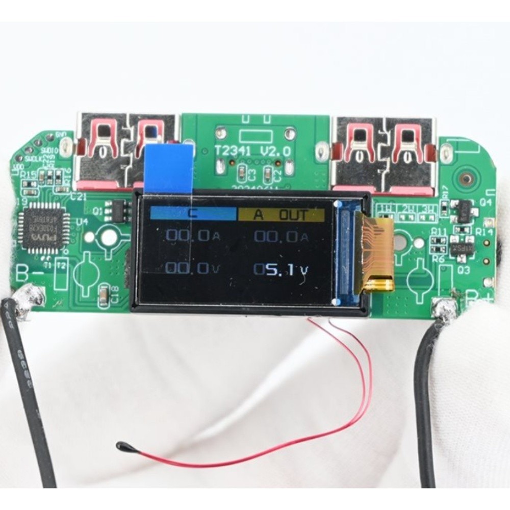 Fast Charging Module 22 5W with Multi Protocol Compatibility and Display