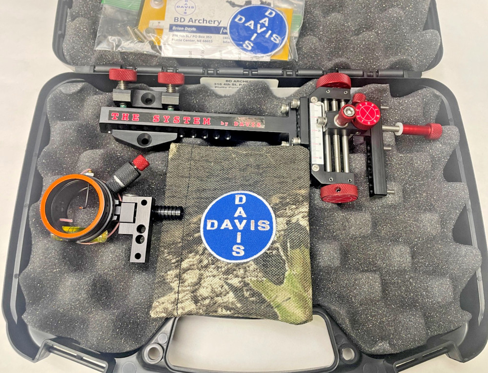 3" DAVIS TARGET SIGHT-Double Knob Mount-5.75" Ext-BLACK/RED KNOBS-Scope .019 Red