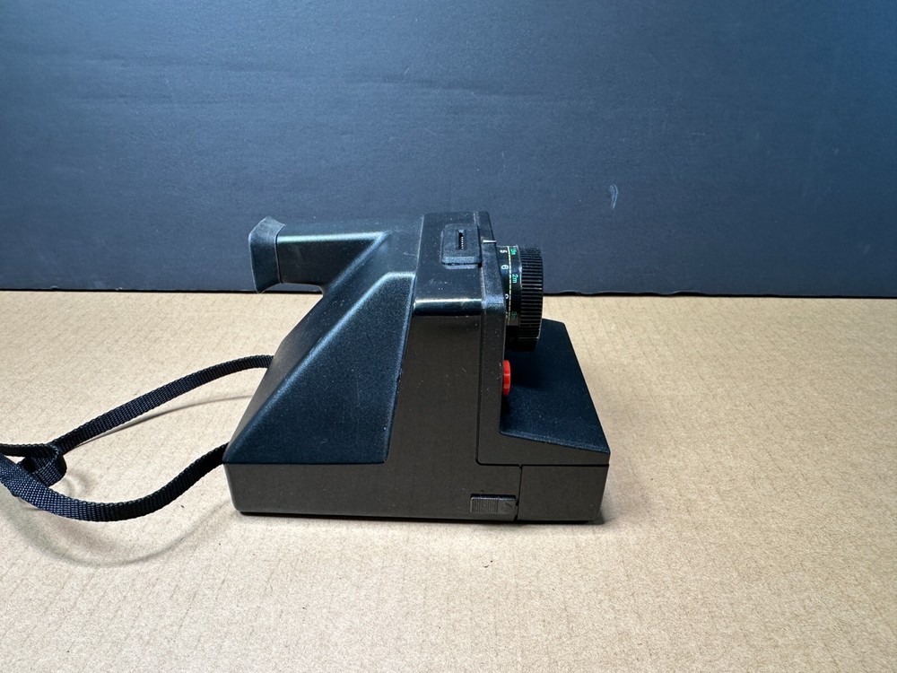 POLAROID PRONTO LAND CAMERA INSTANT CAMERA W/ STRAP Works!!!