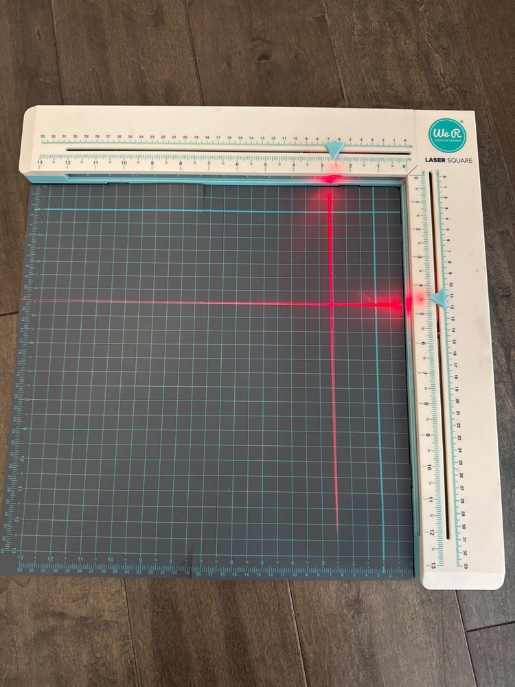 We R Memory Keepers 12x12 Laser Square Alignment Tool & Mat