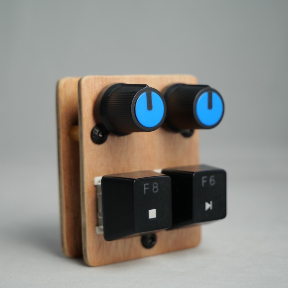 madMidiMini Compact Midi Controller with 2 Note Buttons 2 Potentiometers and LED