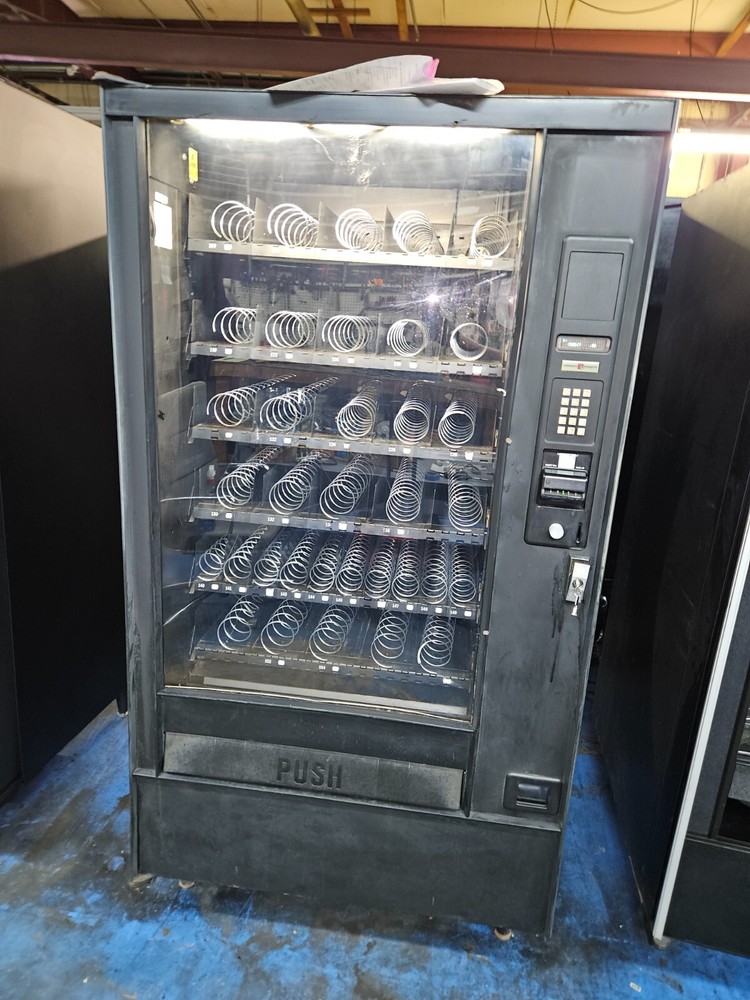 MDB AP Automatic Products Studio 3, 5-Wide 6-Shelf Snack Machine Vending Machine