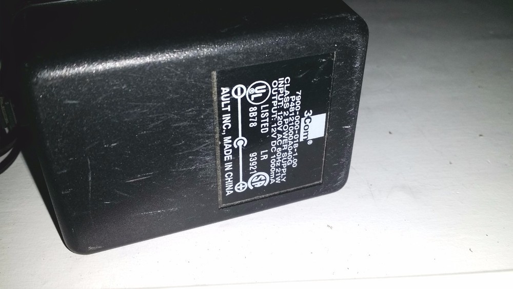 3Com OfficeConnect Switch 5 (3C16793) 5-Ports External Switch with Power Supply