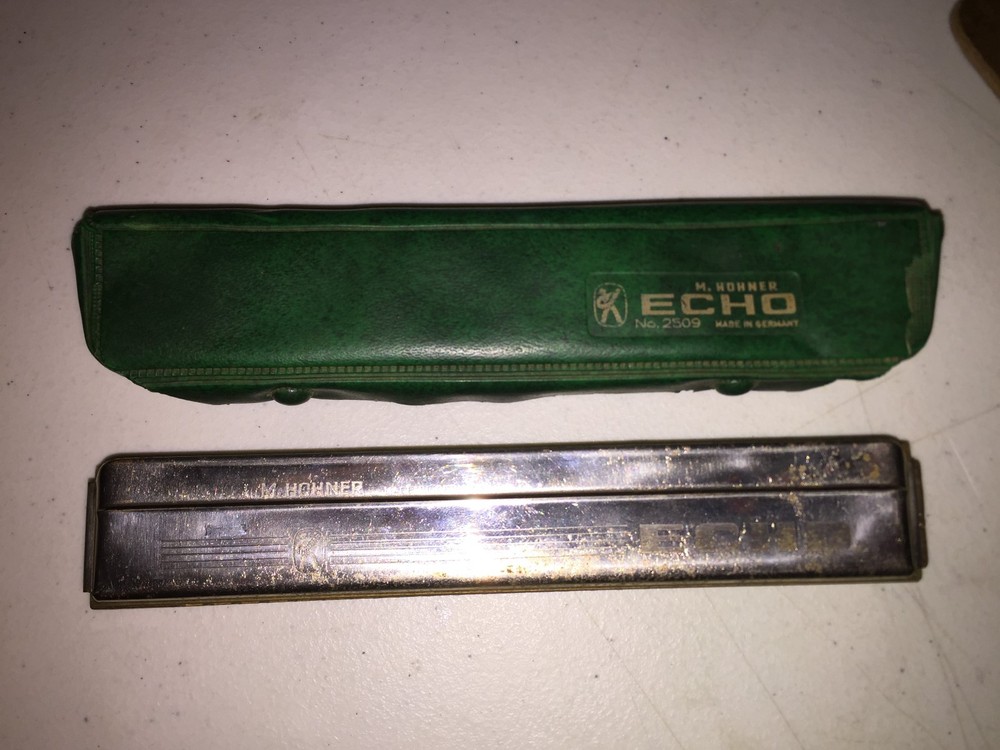 M Hohner #2509 Echo Harmonica