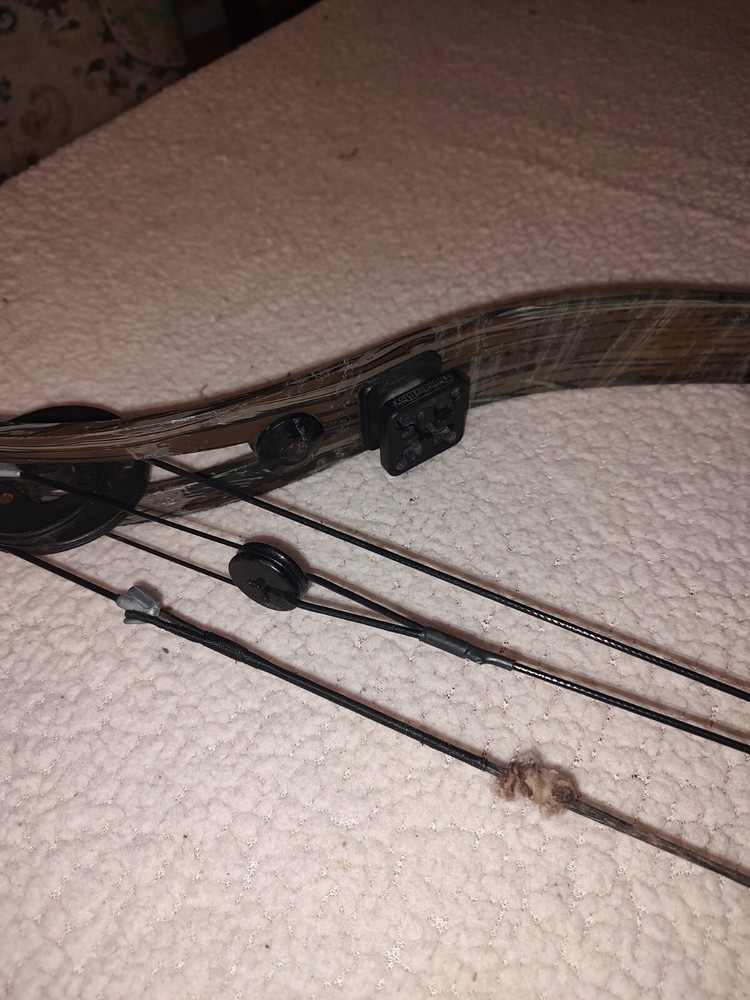 Golden Eagle Predator System Compound Bow