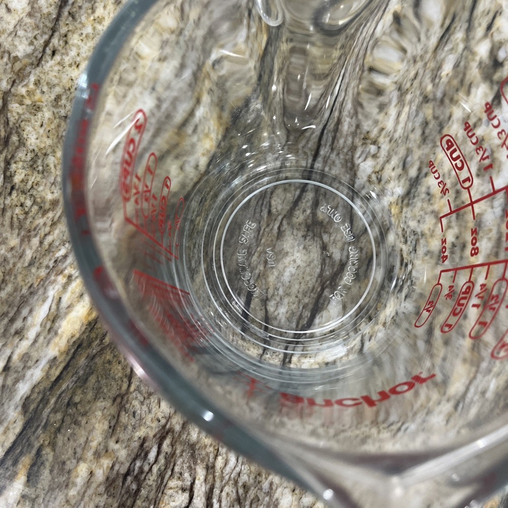 Anchor Hocking 2 Cup Measuring Cup Red Numbers & Letters Hook Handle 🇺🇸