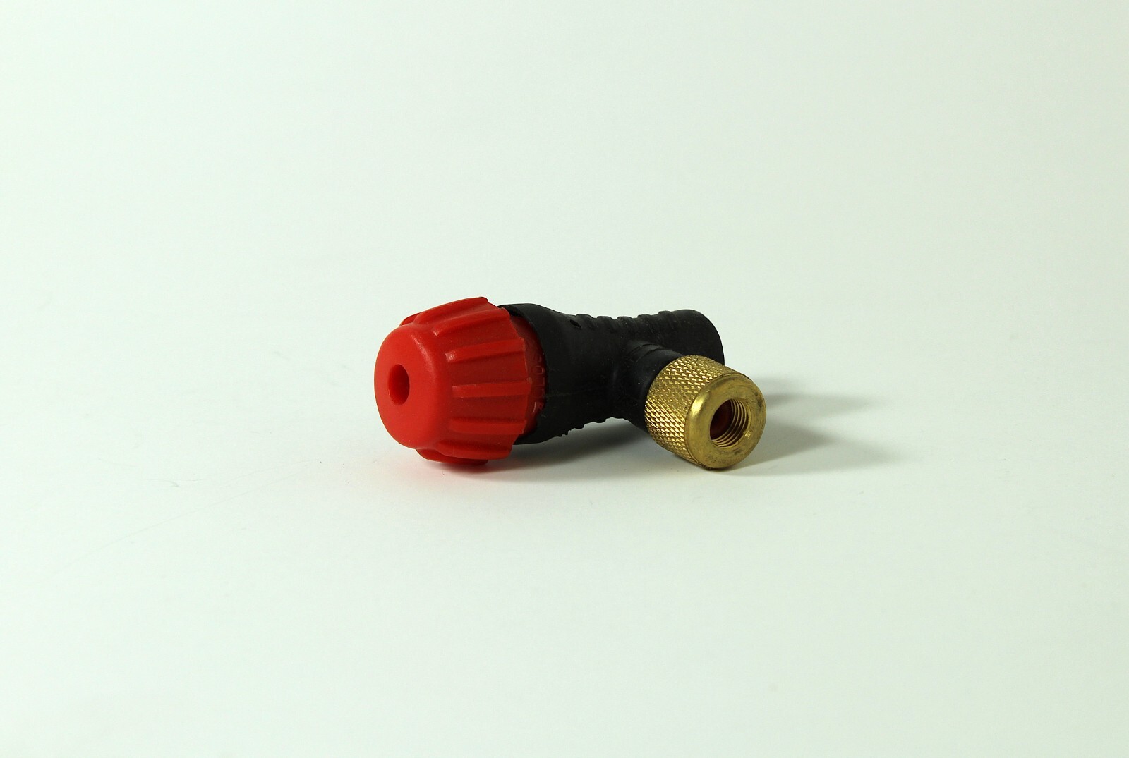 RedRock 16g Threaded CO₂ Cartridges (20-Pack) with Bicycle Tire Inflator