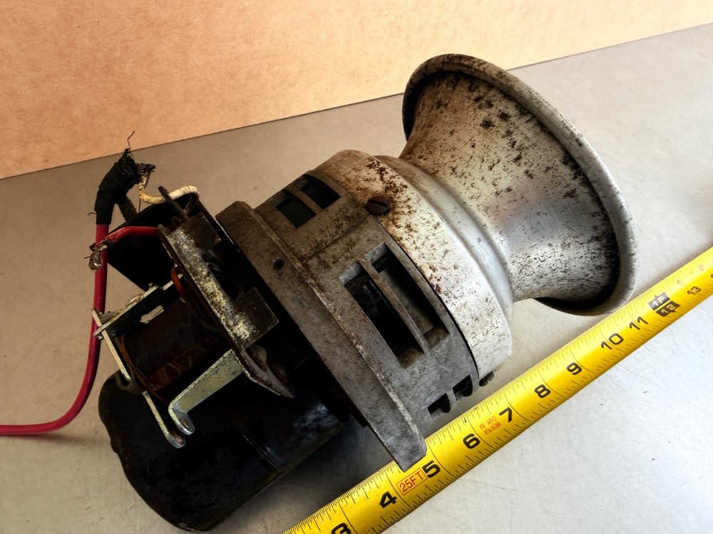 VINTAGE UNIVERSAL SECURITY INSTRUMENTS SIREN Working #B-13