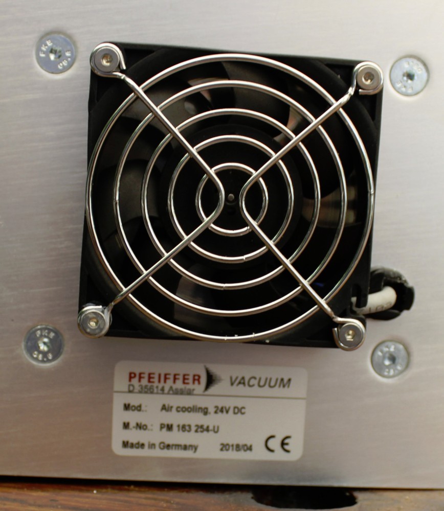 Pfeiffer SplitFlow 310 3P PM 163 254-U Vacuum Pump