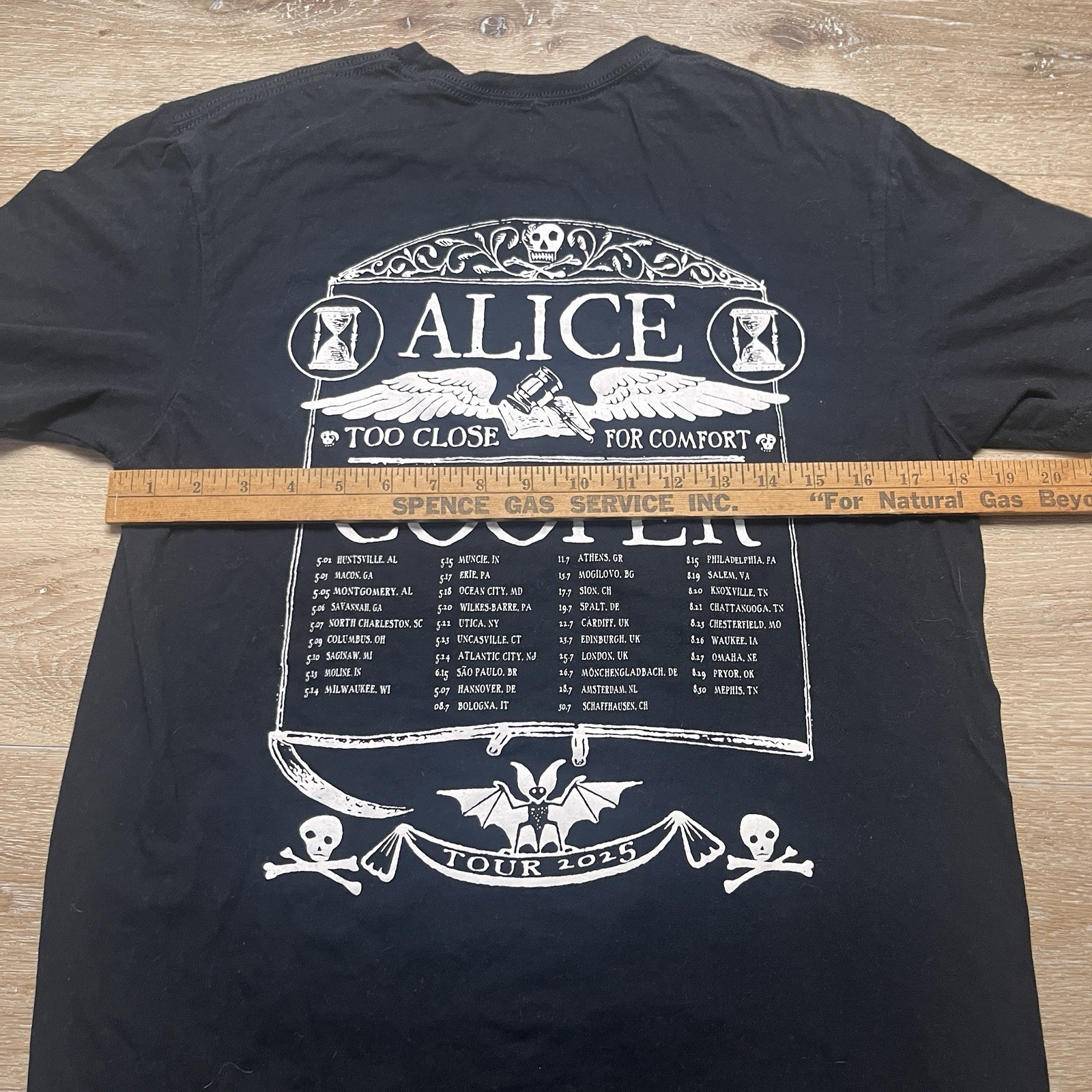 Alice Cooper 2025 Concert Tour Shirt Size Medium For Deeds Against Humanity