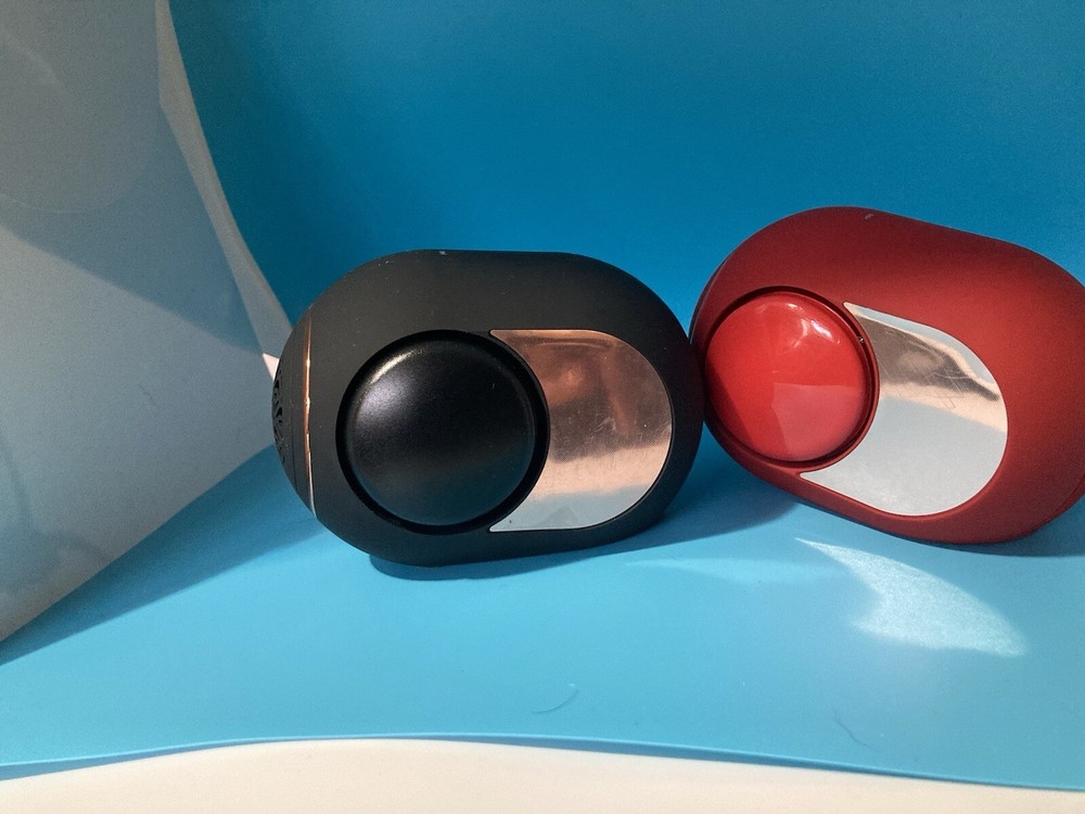 Golden Egg Bluetooth Speaker Gold